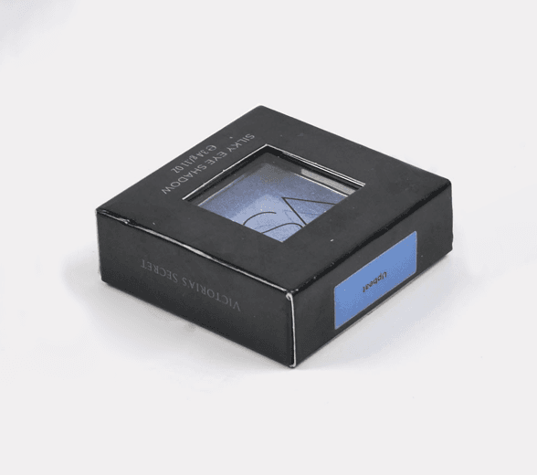 Side view of eye shadow box