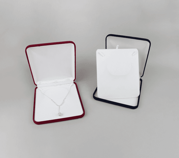 Open Necklace Box